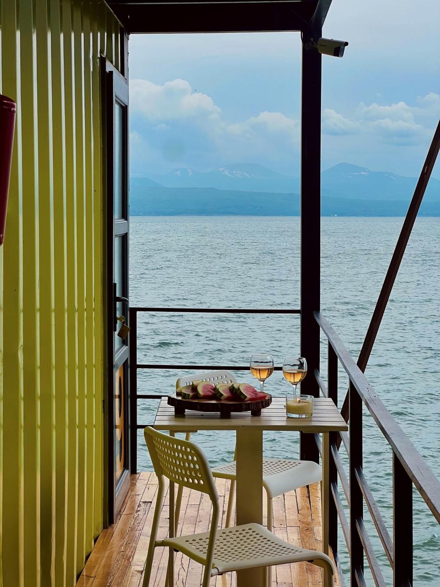 Altitude 1900 Dive Resort - Sevan Lake Chambarak 외부 사진